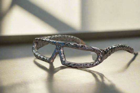 Vision Artefact in Silver Finish